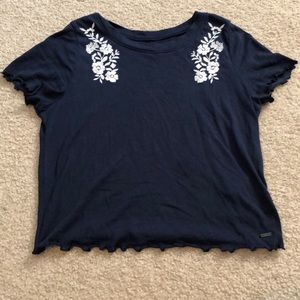Short-sleeve Navy Hollister shirt